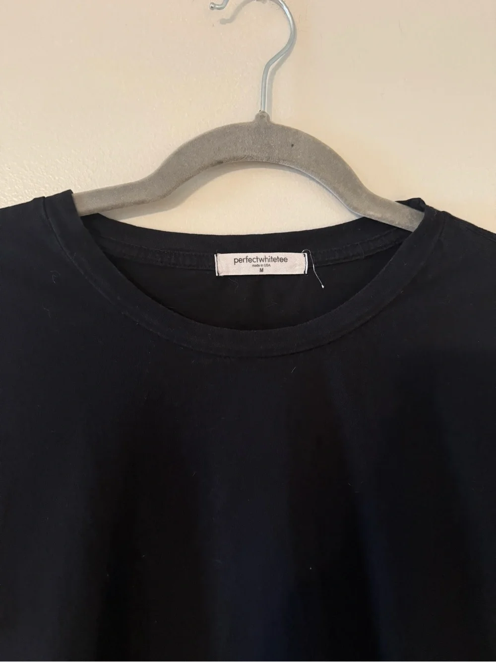 Perfectwhitetee Harley Black Size Medium - Picture 2 of 2